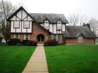 924 Redwing Dr, Geneva, IL 60134