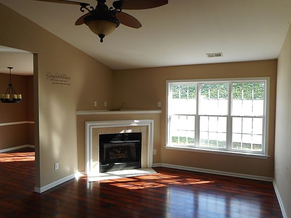 Additional Living Room