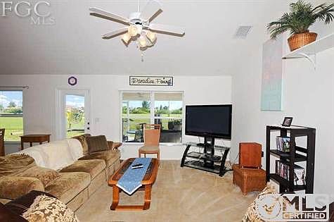3rd image of 520 NW 20th Ter