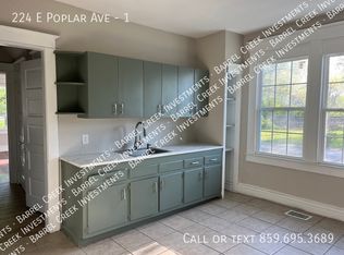 224 E Poplar St #1, Harrodsburg, KY 40330