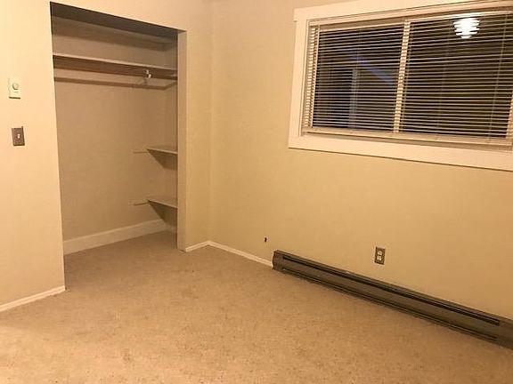 5th image of 800 Patricia Ann Dr APT 2
