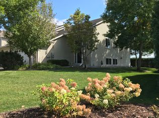 1608 Sunset Dr, Northfield, MN 55057