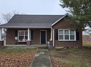 201 Walton Ave, Lafayette, TN 37083