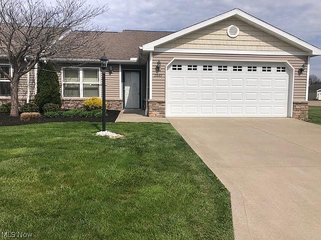 1st image of 2889 Island Creek Dr