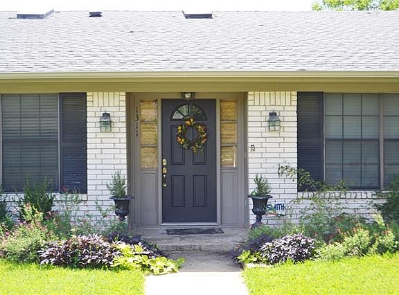 3rd image of 1311 River Oaks Dr