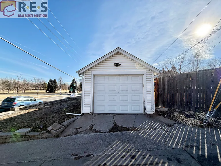 320 E Harvard Ave — Photo 10