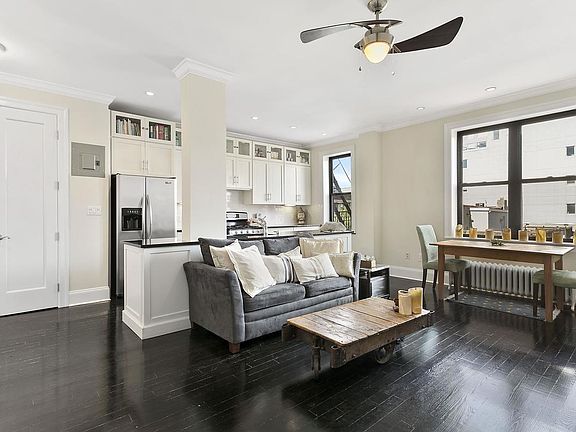 5th image of 225 Eastern Pkwy APT 3G