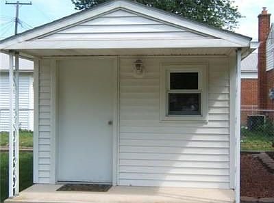 3rd image of 4014 Huron St