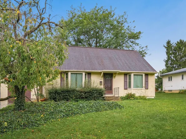 1047 Oberlin Dr, Columbus, OH 43221