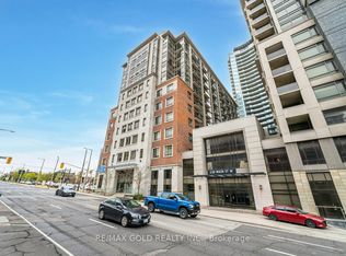 150 Main St W #806, Hamilton, ON