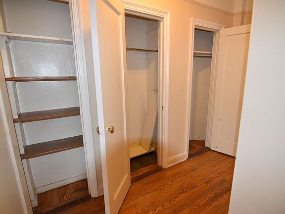 4th image of 580 E 17th St APT 4E