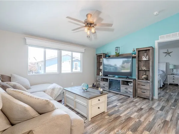 105 Crow Ln, Fountain Valley, CA 92708