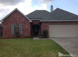 403 Quiet Meadows Cir, Youngsville, LA 70592