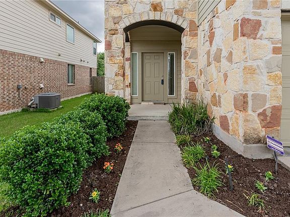 4th image of 2225 Nestlewood Dr