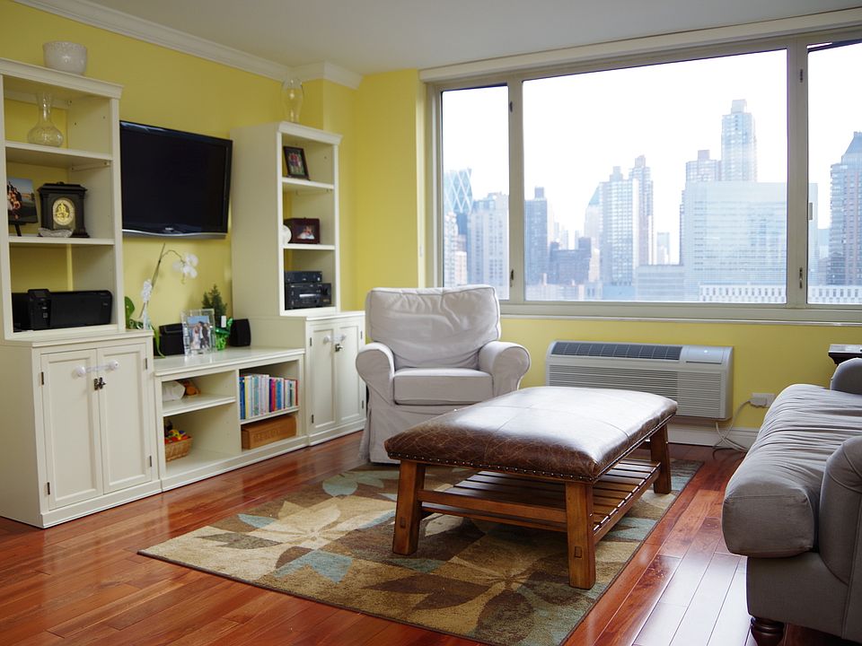 1st image of 130 W 67th St APT 20D