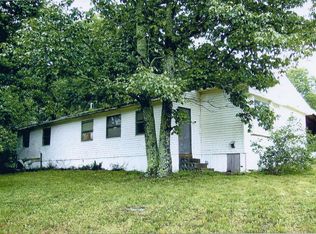 1400 Trotting Ridge Rd, Irvine, KY 40336