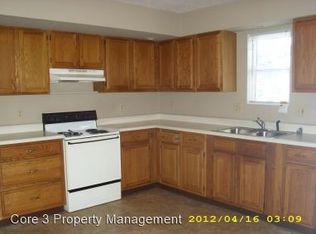 1011 Seminary Ave #A, Bloomington, IL 61701