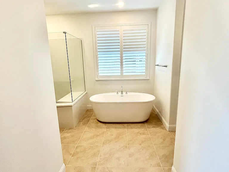 18562 Back Bay Dr — Photo 29