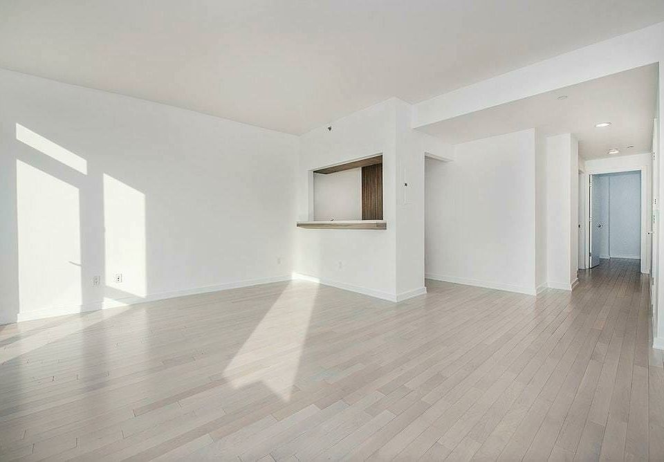 1st image of 250 Bedford Ave #404