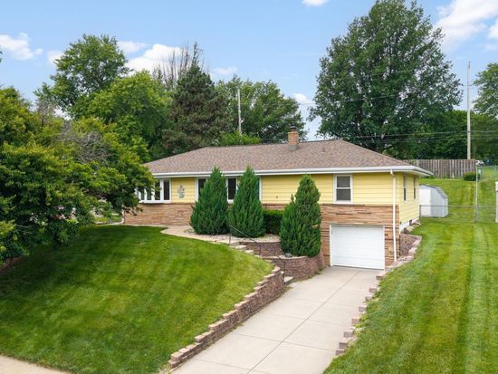 2812 S 76th Ave, Omaha, NE 68124