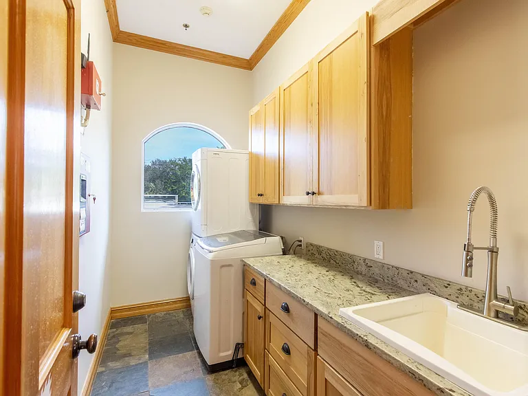 14943 Paddock Dr — Photo 20
