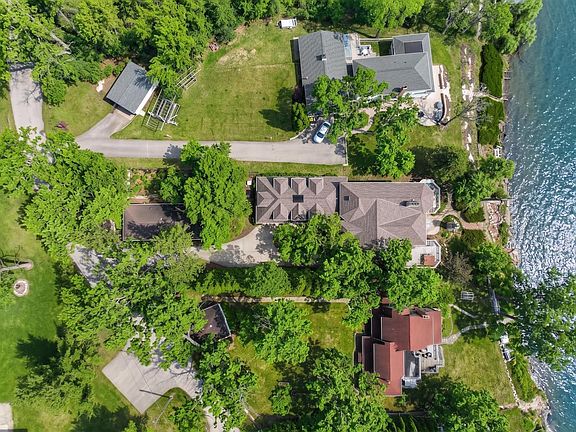 5th image of 2718 Willow Point DRIVE