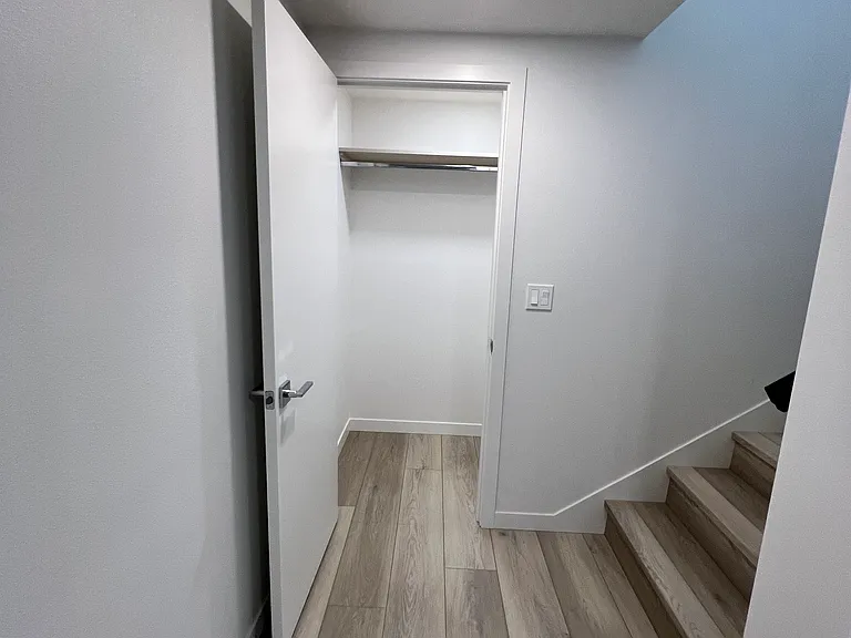 14402 SE Main St #B — Photo 9