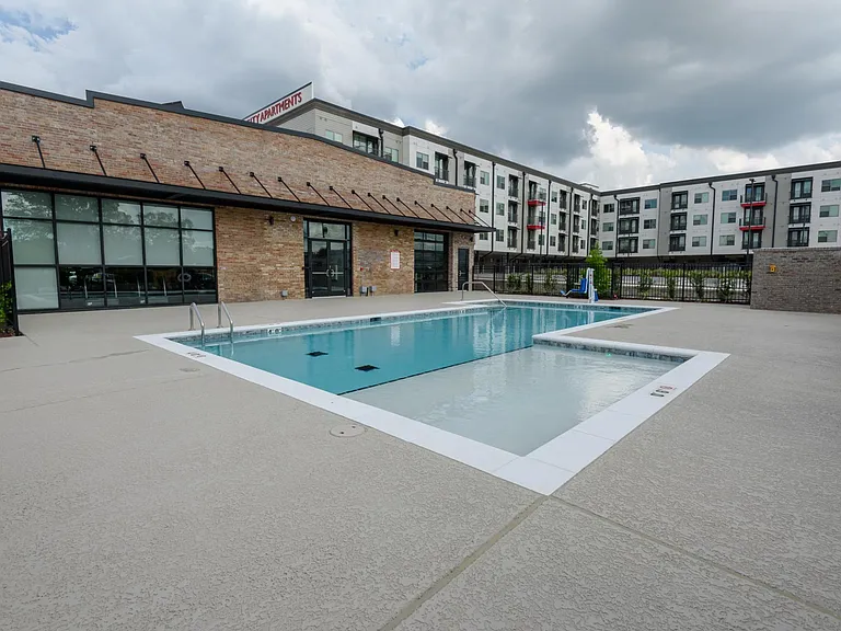 Motor City Apartments — Photo 30