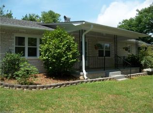 126 Pea Ridge Rd, Mill Spring, NC 28756