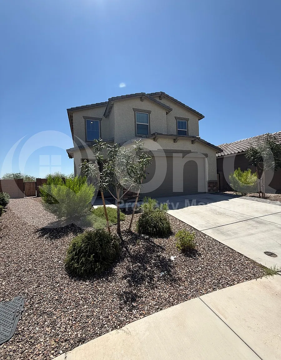 4 bed, 2.5 bath, 2391 sqft, $2,445 — Photo 2