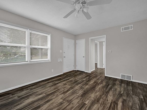4th image of 2814 Duncan Dr