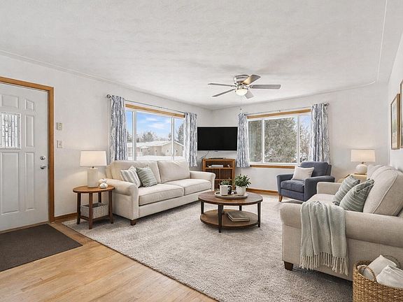 5th image of 9567 Huntington Rd