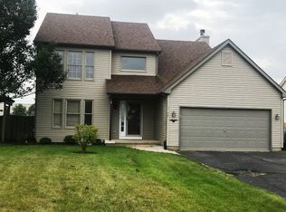 1748 Fox Field Dr, Belvidere, IL 61008