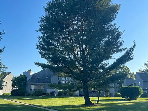 87 Linda Ln, Edison, NJ 08820