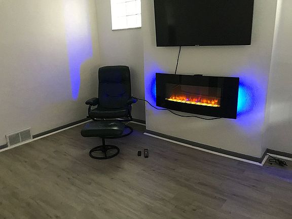 Remote control fireplace 