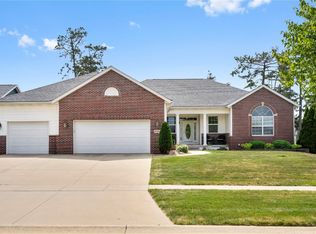 4401 Woodsonia Ct NW, Cedar Rapids, IA 52405