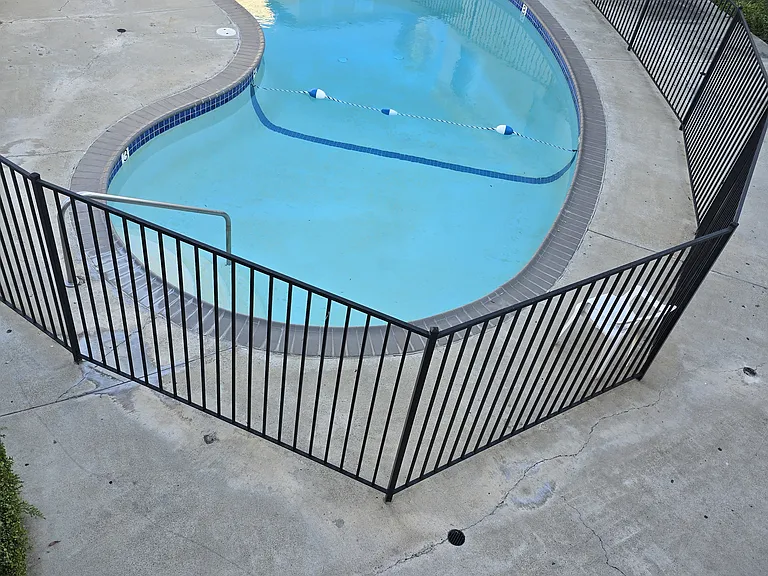 Valley House Apartments — Photo 3