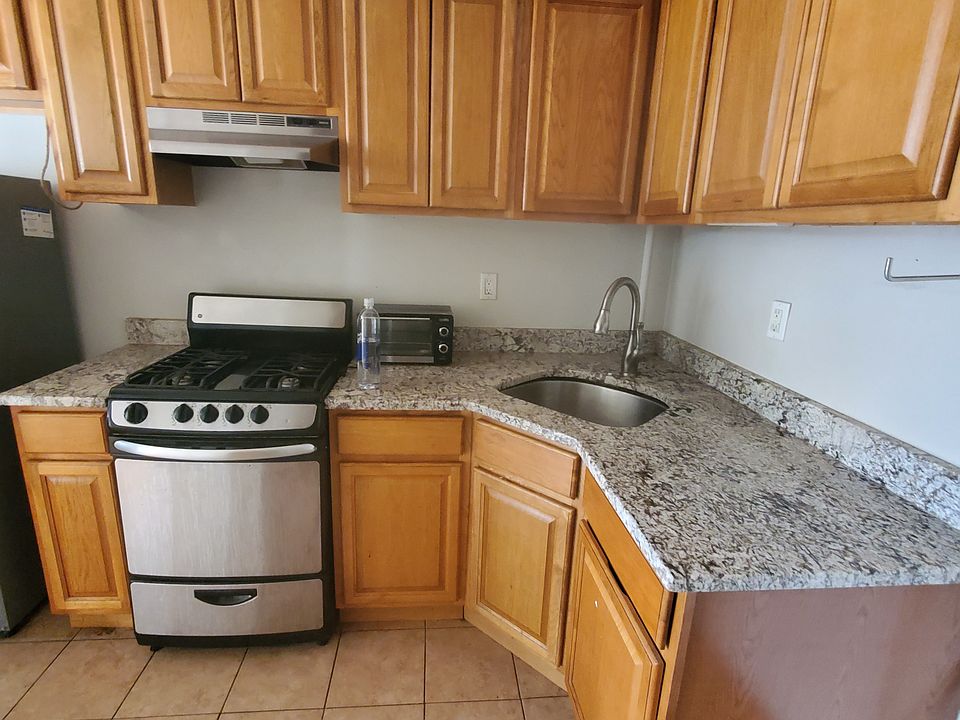 1st image of 3113 30th Ave APT 2F