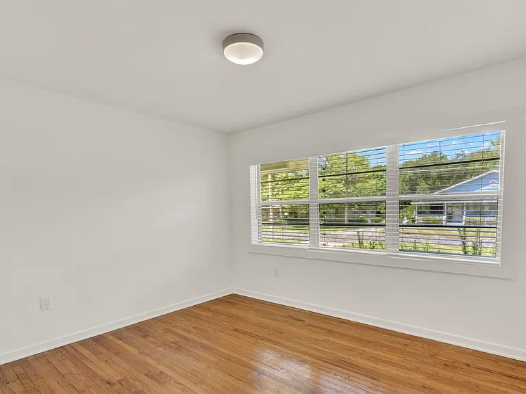 3345 Lila Dr — Photo 9