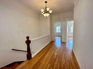 2464 Greenwich St, San Francisco, CA 94123