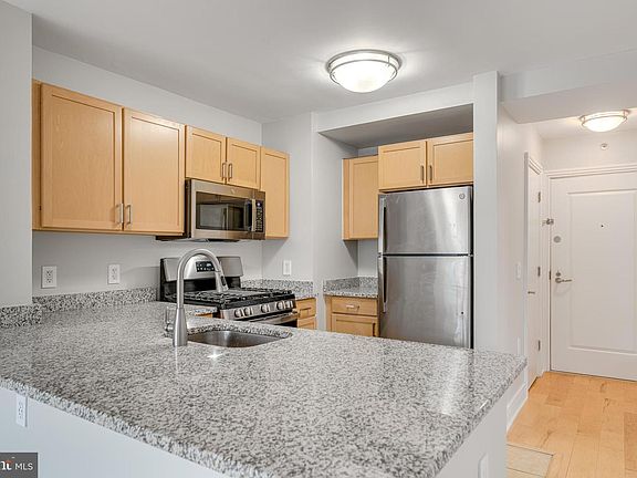 2nd image of 800 4th St SW APT S418