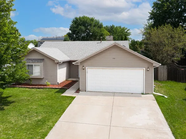 1160 Middlebury Dr, Aurora, IL 60504
