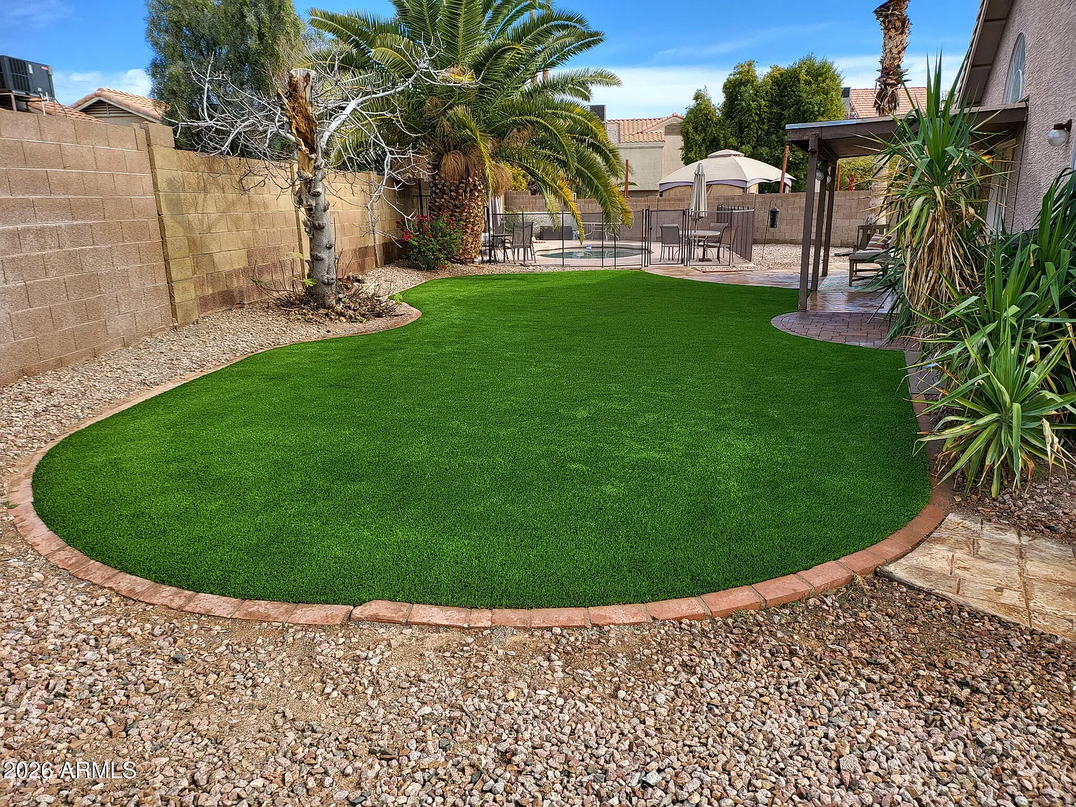 3 bed, 2.0 bath, 1549 sqft, $2,800 — Photo 3