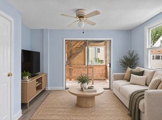 155 5th St #1A, Cambridge, MA 02141