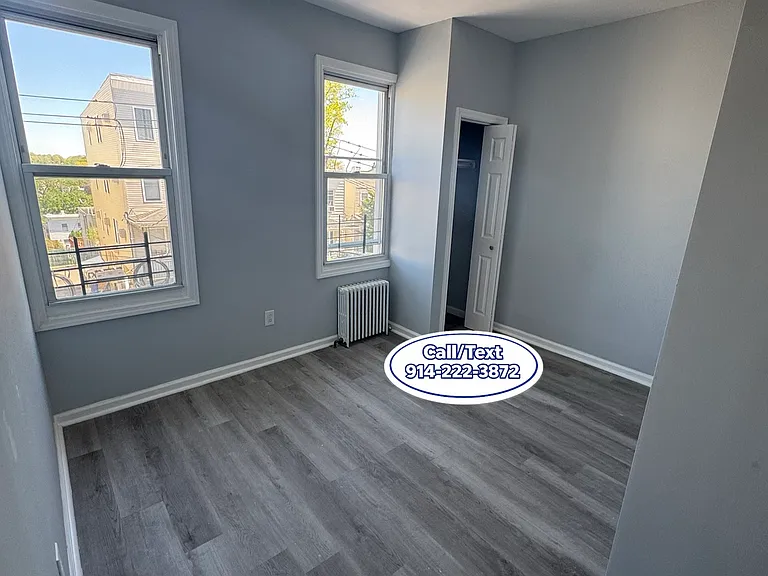 157 Voss Ave #2 — Photo 8
