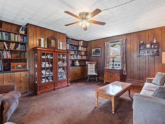 5th image of 309 N Barry Ave