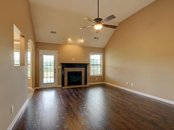 4th image of 1365 Allmon Dr