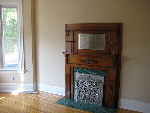 3rd image of 3623 W Shakespeare Ave Floor 2