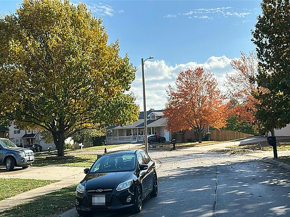 5th image of 1931 Meadow Ln