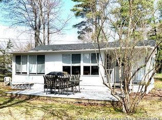 5 Boaters Way, Raymond, ME 04071